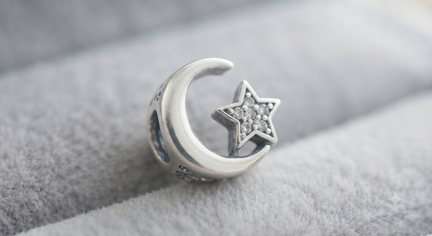 Charm mặt trăng 